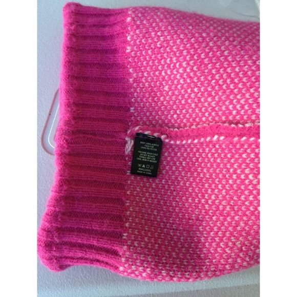 Doeverything Inlove Pink W/White Faux Fur Pom-Pom Cozy Fall-Winter BennieHat NEW - Picture 5 of 6